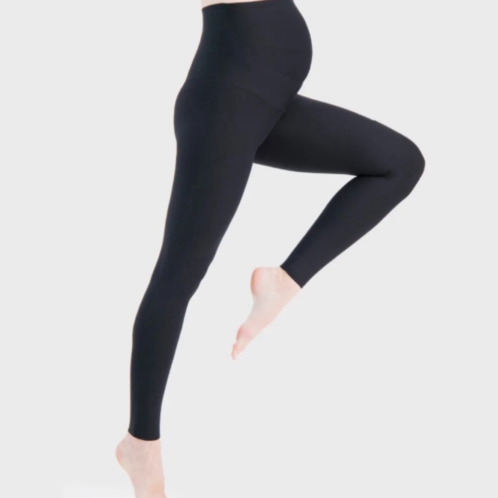 The GLOWE NWT Maternity Legging Small Black
